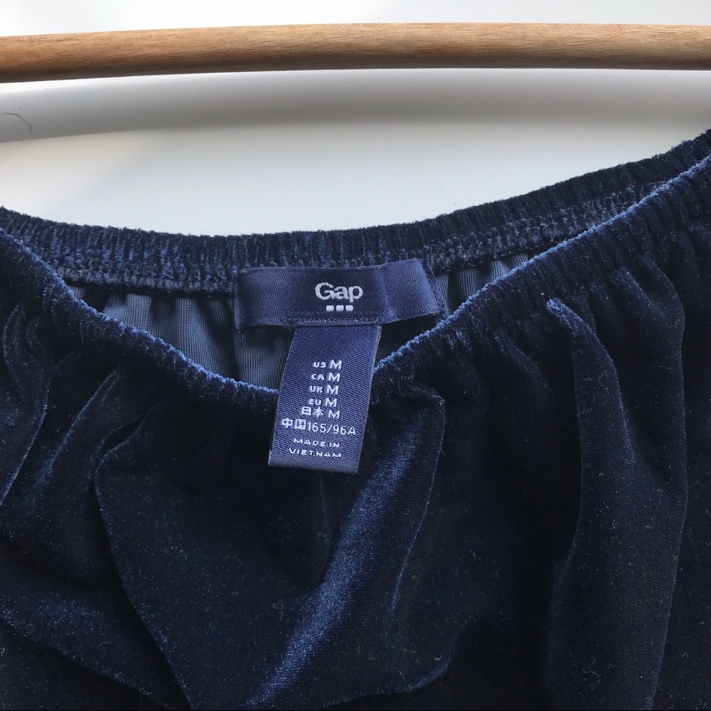 GAP • Velvet off the shoulder top - Picture 6 of 6